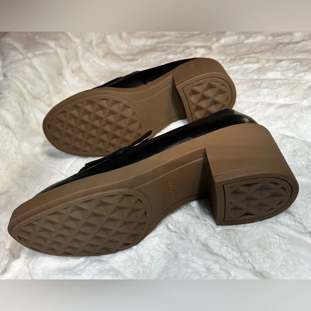 NWOT - Aerosoles Gibes- Women's Black Leather Loafers with Fringe Detail - Picture 4 of 5